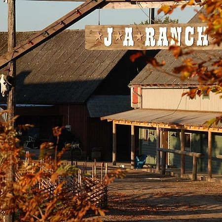 J A Ranch Bed & Breakfast Stromsnasbruk ภายนอก รูปภาพ