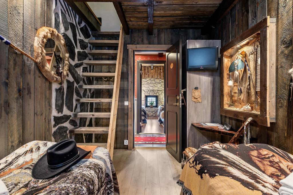 J A Ranch Bed & Breakfast Stromsnasbruk ภายนอก รูปภาพ